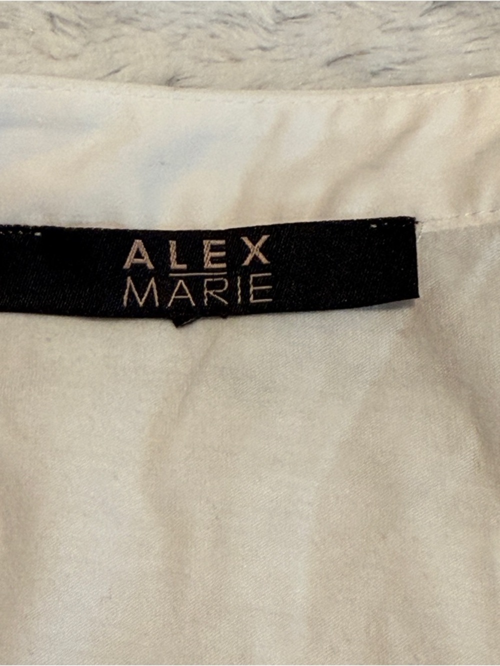 Alex Marie Blouse - Picture 4 of 7